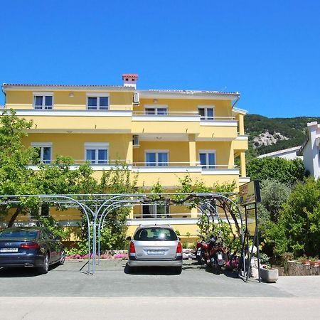 Apartments With A Parking Space Baska, Krk - 18716 Exteriér fotografie